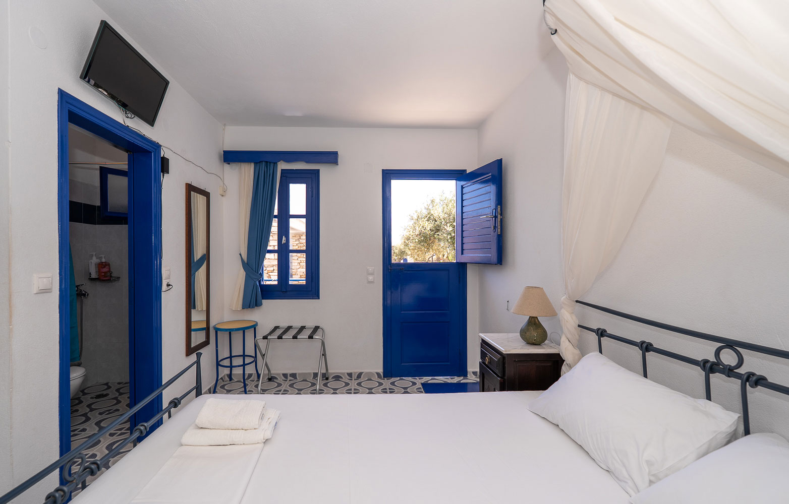 rooms2